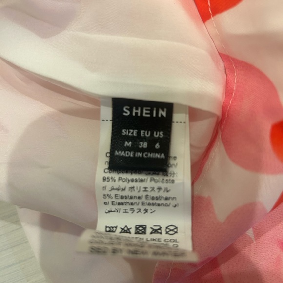 Super cute skirt!! - Picture 2 of 2